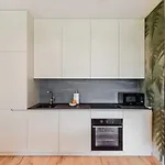 Chic With Sauna - One Bedroom With Balcony