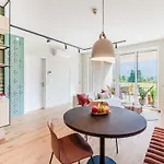 Apartment Chic With Sauna - One Bedroom With Balcony