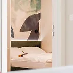 Apartment Chic With Sauna - One Bedroom With Balcony *