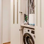 Chic With Sauna - One Bedroom With Balcony *