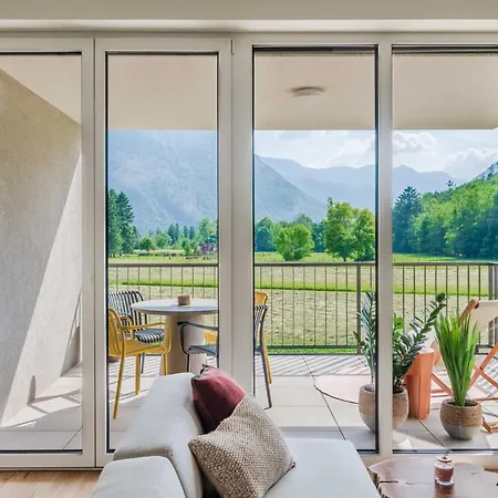 Appartamento Chic With Sauna - One Bedroom With Balcony