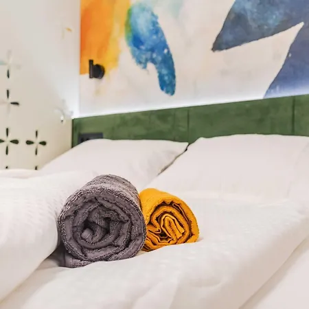 Apartment Chic With Sauna - One Bedroom With Balcony Bovec