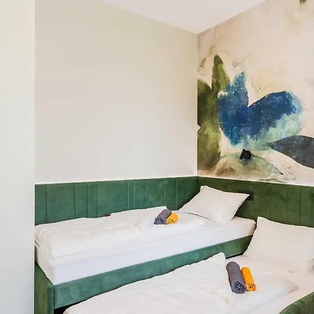 Chic With Sauna - One Bedroom With Balcony * Бовец