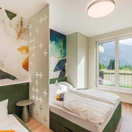 Chic With Sauna - One Bedroom With Balcony Бовец