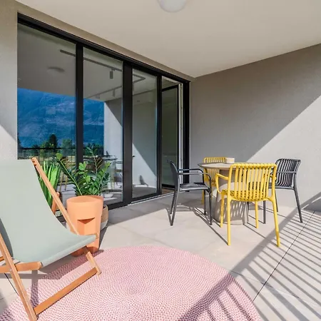 Apartment Chic With Sauna - One Bedroom With Balcony