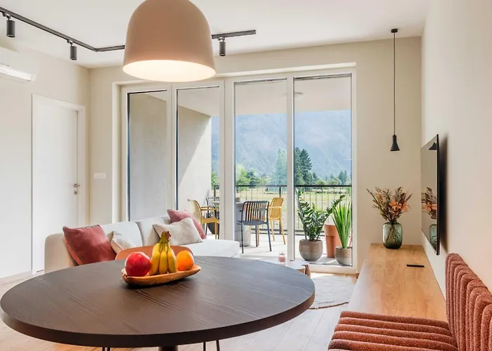 Chic With Sauna - One Bedroom With Balcony Бовец