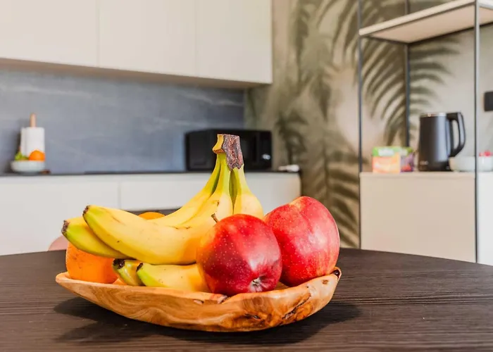 Chic With Sauna - One Bedroom With Balcony Lägenhet *