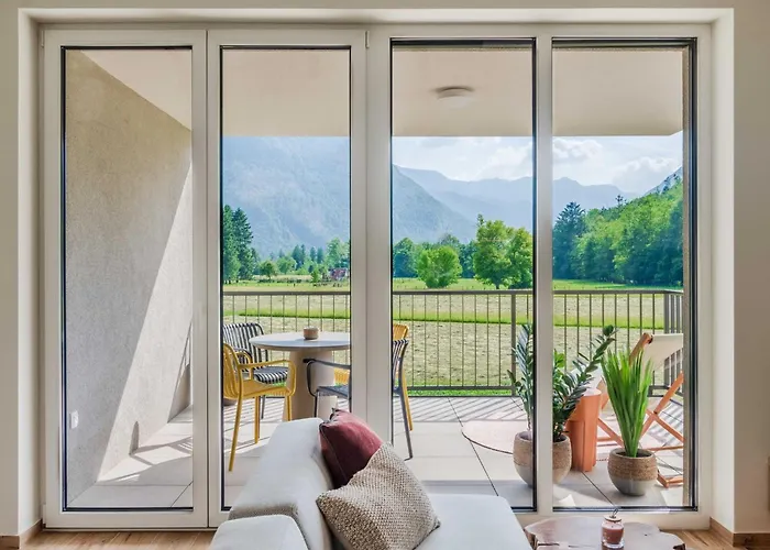 Lägenhet Chic With Sauna - One Bedroom With Balcony